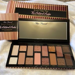 Too Faced • Born This Way - The Natural Nudes Eyeshadow Palette